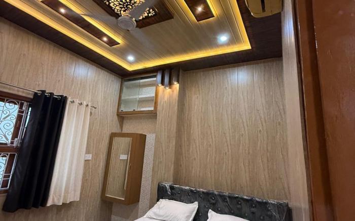 SHRI SHYAM KASHI STAY