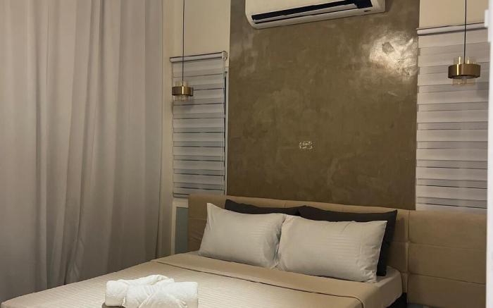 Casa Lucia Royal Palms Quatro Lot 141 12th Street