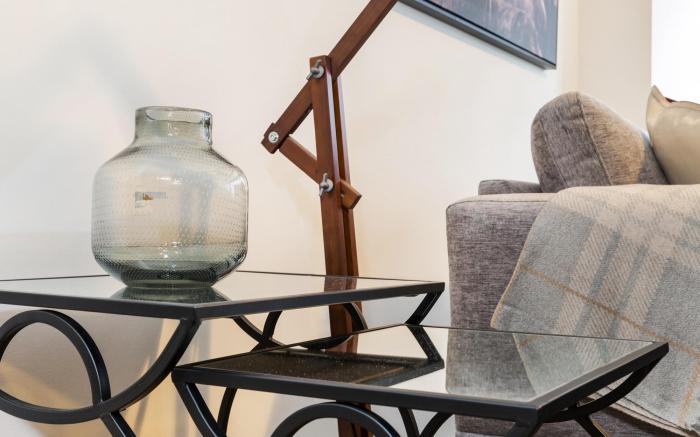 Luxe 2-Bed Apartment with River Views Near Casino