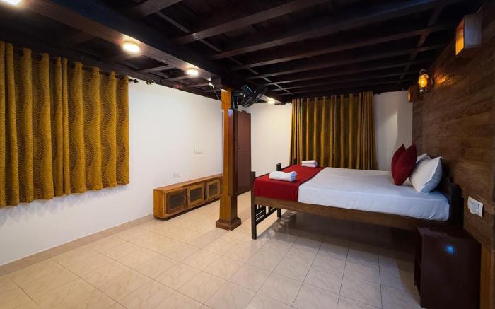 Keloth Tharavadu | Heritage Pool Property