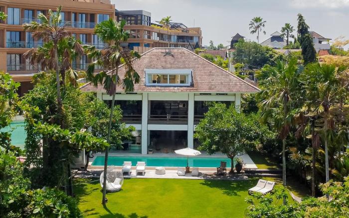 Boutique 10BR Villa w/ River & Walk to Beach