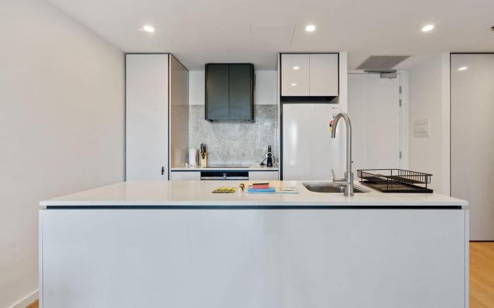 Sleek 1-Bed Canberra Flat with Gym & Sauna Access