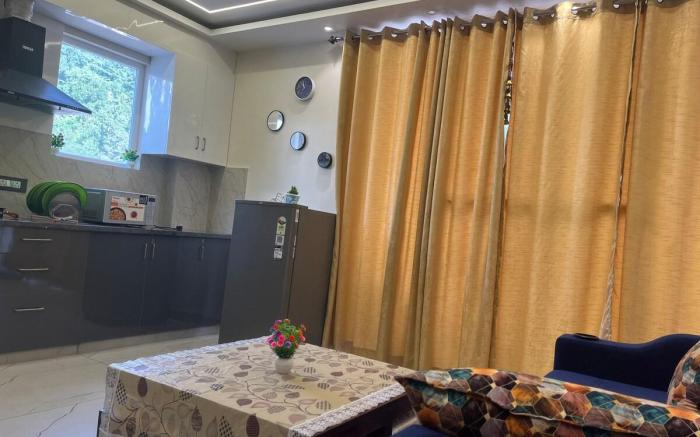 The Hillfront LUX 1 BHK Flat 2DBL Bed Terrace View