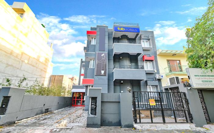 FabHotel Classic Holidays