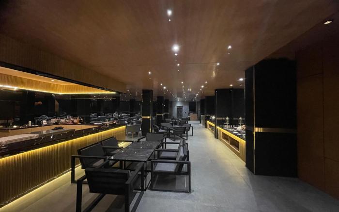 THE SUNSET HILL HOTEL & RESTO