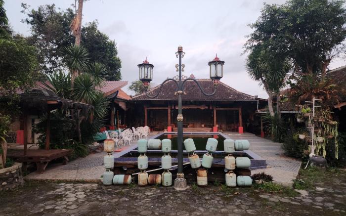 Hotel O near Alun Alun formerly Embun Pagi Hotel