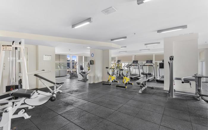 High-Floor 2-Bed CBD Unit With Views & Amenities