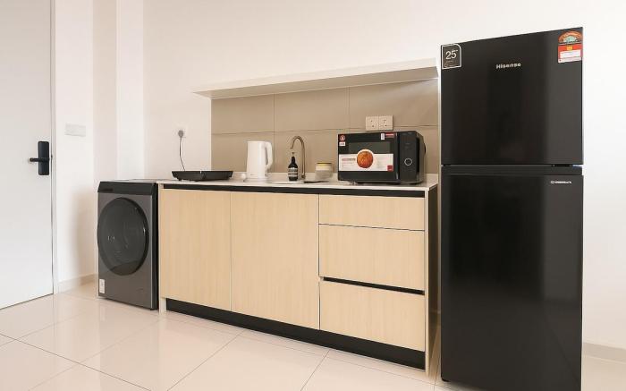 Luxury Minimalist KL City View @1min walk to Train