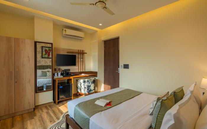 Perfectstayz Premium Pinaaki - Ganges View