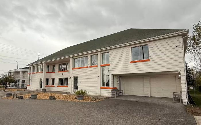 Howard Johnson by Wyndham Brampton