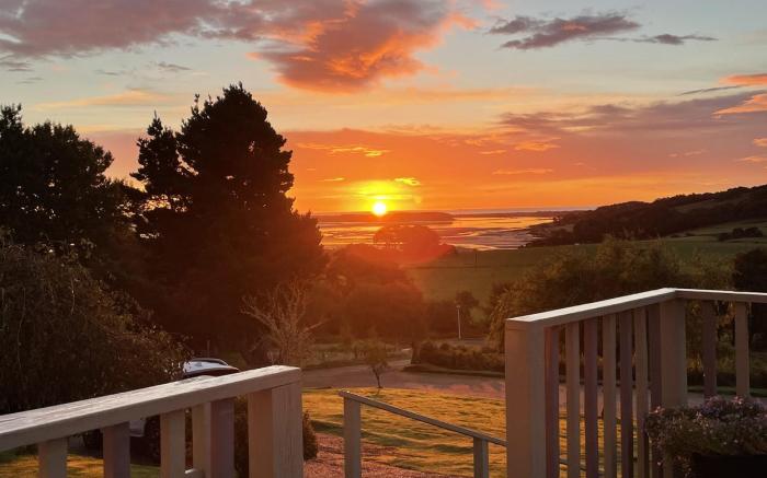 Strathview Lodge B&B