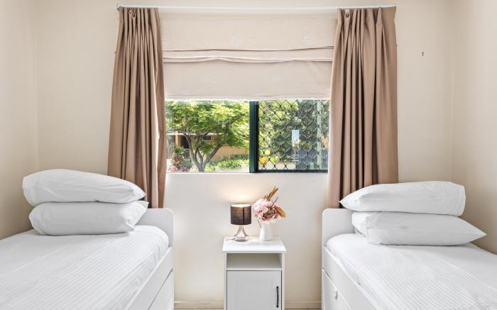 Albion Convenient Hideaway with Parking & Balcony