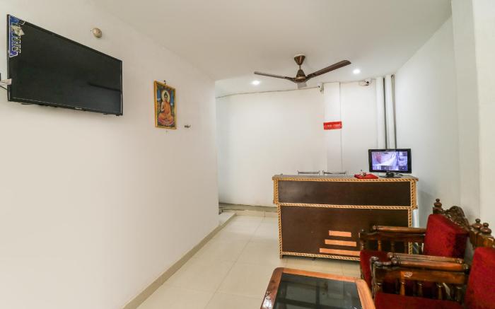 SPOT ON 44295 Sarnath Tourist Guest House