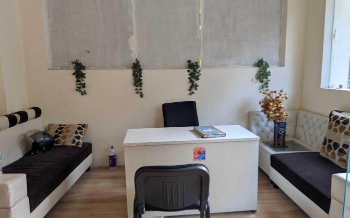 POP 84086K 25 Th Lantern Guest House