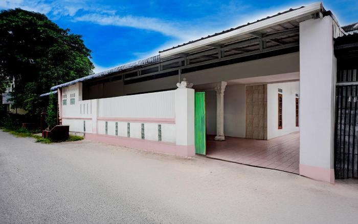 Dancenter Medan Baru House