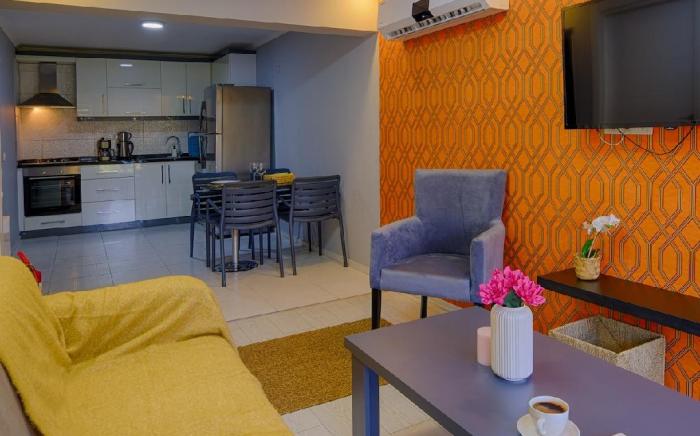 Bright Amber Flat Near Beach Old Town Free Wifi