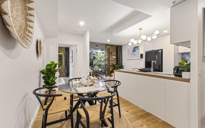 Modern South Bank Apt | Walk to Dining & Museums