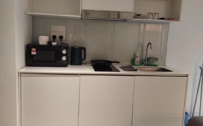 Cozy Queen Studio by ComfyAsia