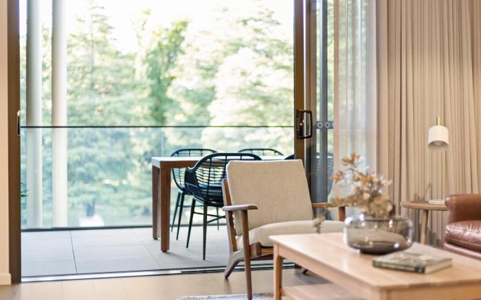 Luxe 2-Bed Inner-City Abode with Alfresco Dining