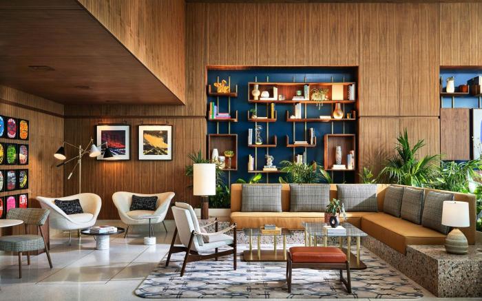 The Hollywood Grande, Autograph Collection