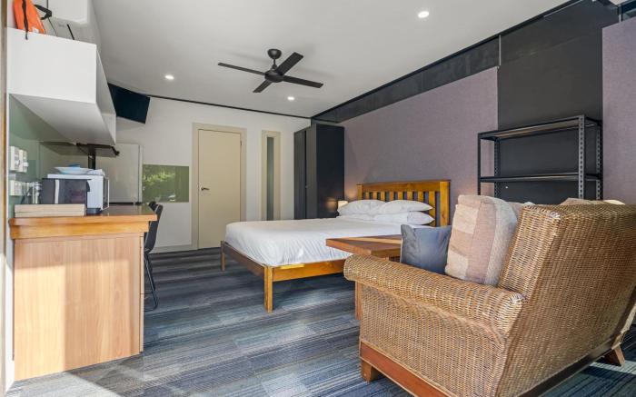 McLaren Flat Studio Near Vineyards