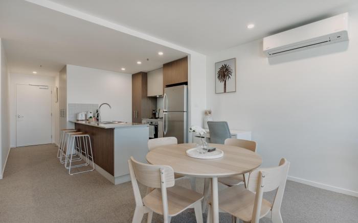 Cosy 1-Bed with Pool, Gym and Secure Parking