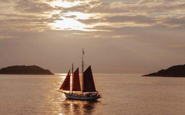 Luxury Island Hoping with The SCHOONER  in Phuket