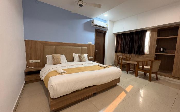 Silver Bell Lawn and Stay