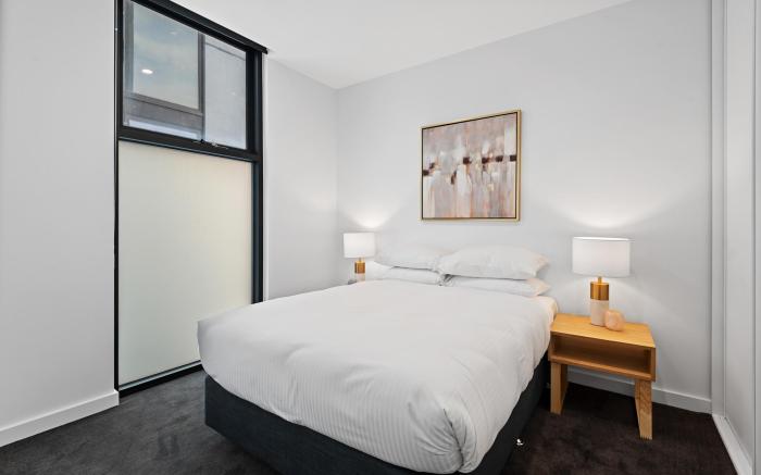 Modern Apartment on Burgundy Precinct & Parklands