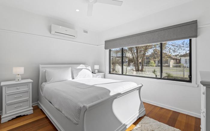 Spacious 3-Bed With Outdoor Dining Near Airport