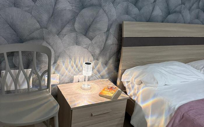 Coast to Coast Pool, Stanza maiori