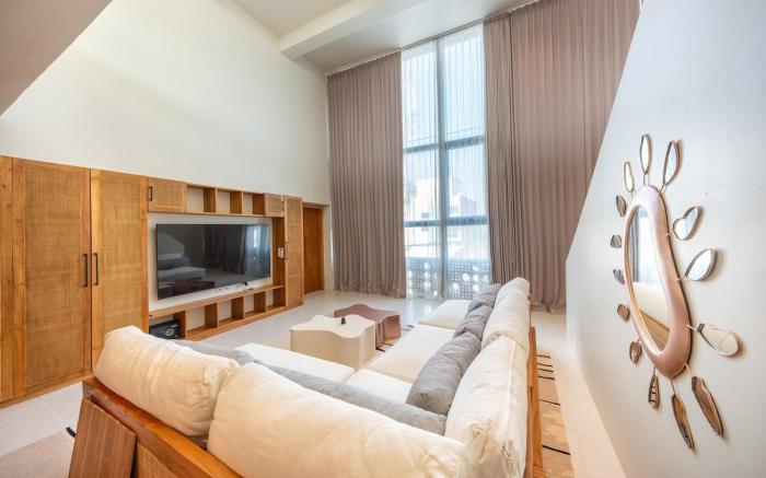 Gate 11 Mezzanine Apt 2 • Brand new