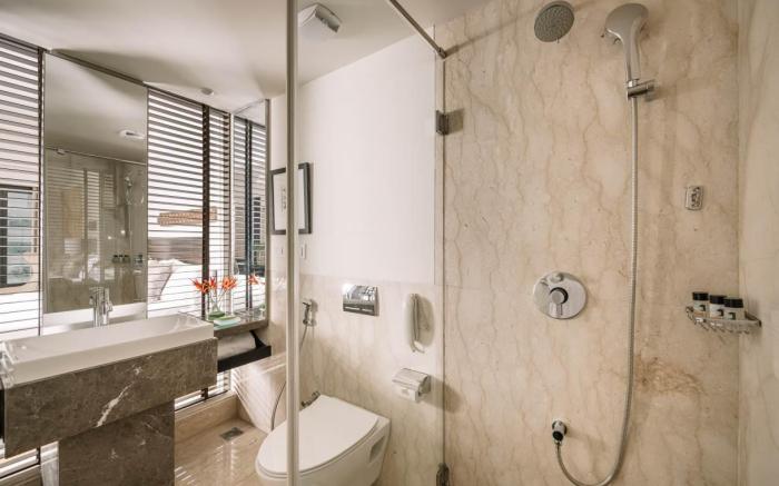 The Raintree Hotel - St.Mary's Road