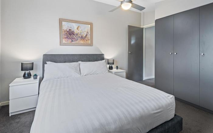 Convenient Bayside Living at the Edge of the City