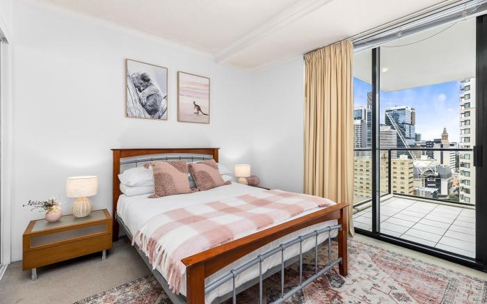 1-Bed Brisbane City Centre with Pool, BBQ & Gym