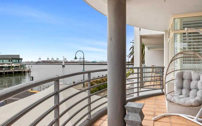 Scenic Beachside 3-bedroom with Water Views