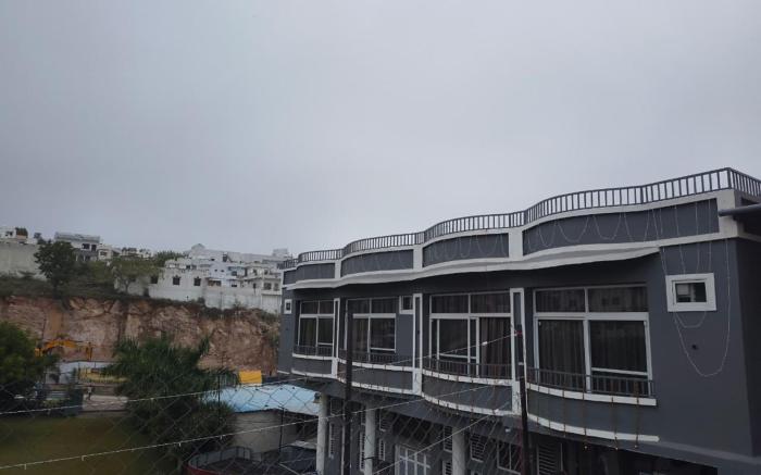 Shree Vallabh Resort