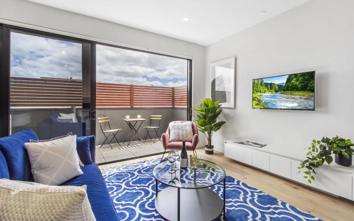 Boutique apartment in quiet, sought-after suburb