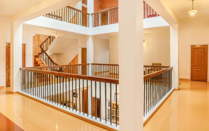 Altius Nest Hotel