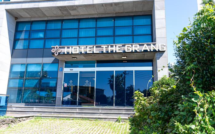 Hotel The Grang JeJu Jungmun