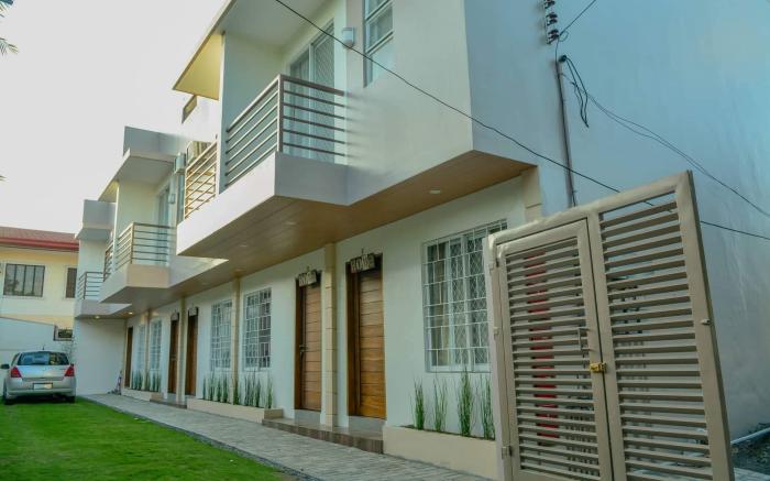 Mailz Haven Door E Modern 3BR Apartment near SM