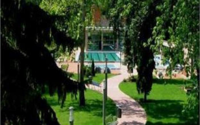 Holiday Beach Wellness Hotel with Sauna Park
