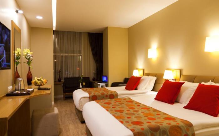 Grand Plaza Hotel