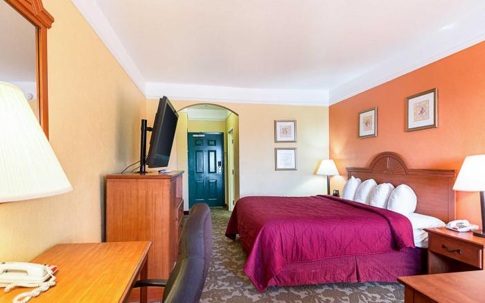 Quality Inn & Suites Galveston - Beachfront