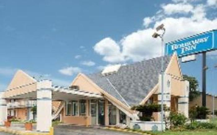 Mid Towne Inn & Suites