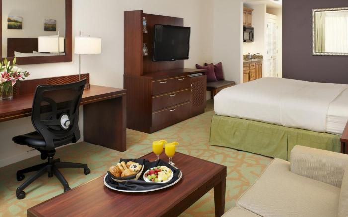 DoubleTree by Hilton Campbell - Pruneyard Plaza