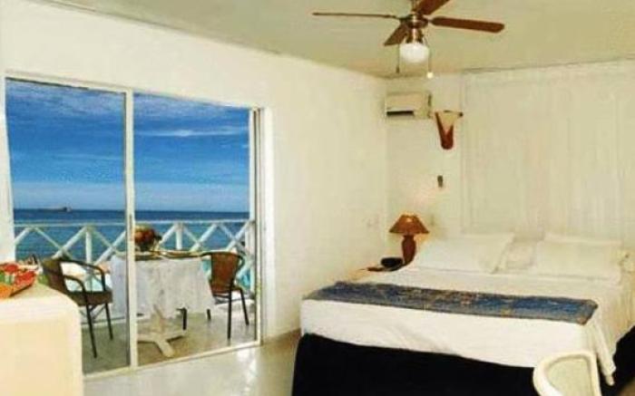Hotel Cocoplum Beach