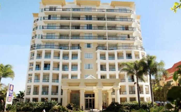 Palazzo Colonnades Apartments