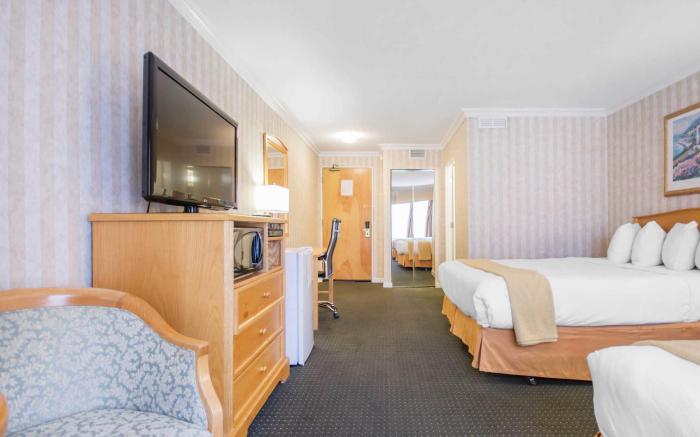 Quality Inn Downtown Inner Harbour