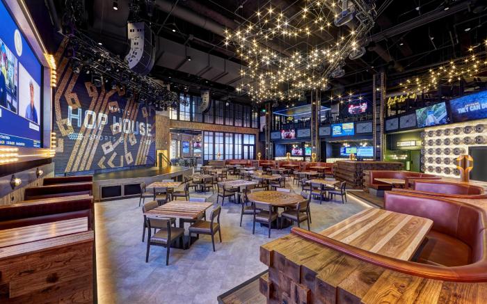 Mystic Lake Casino Hotel